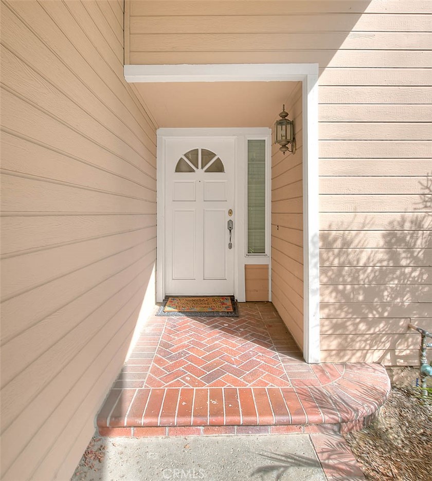 2842 Hollow Oak Court