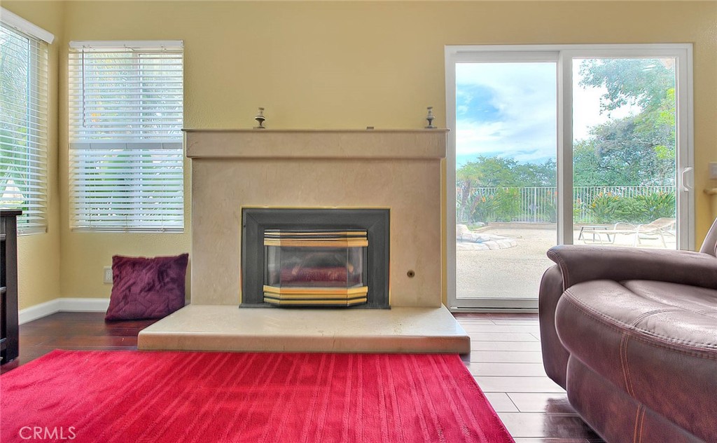 2842 Hollow Oak Court