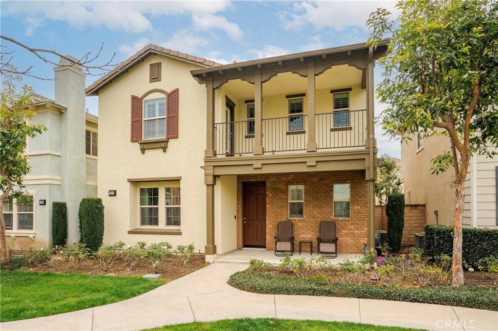 1312 N Hawthorne Way