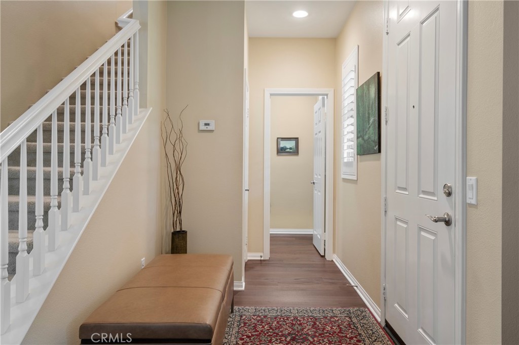 1312 N Hawthorne Way