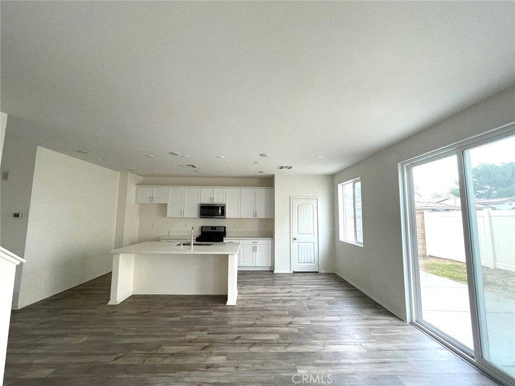 24906 Gossamer Ct