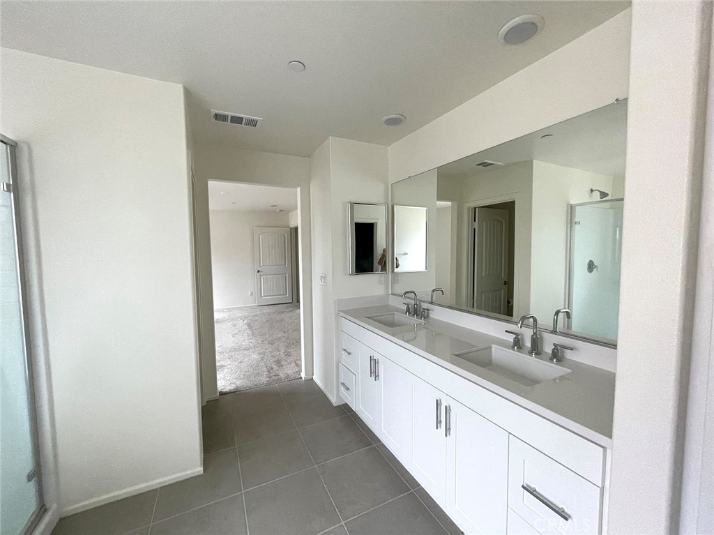 24906 Gossamer Ct