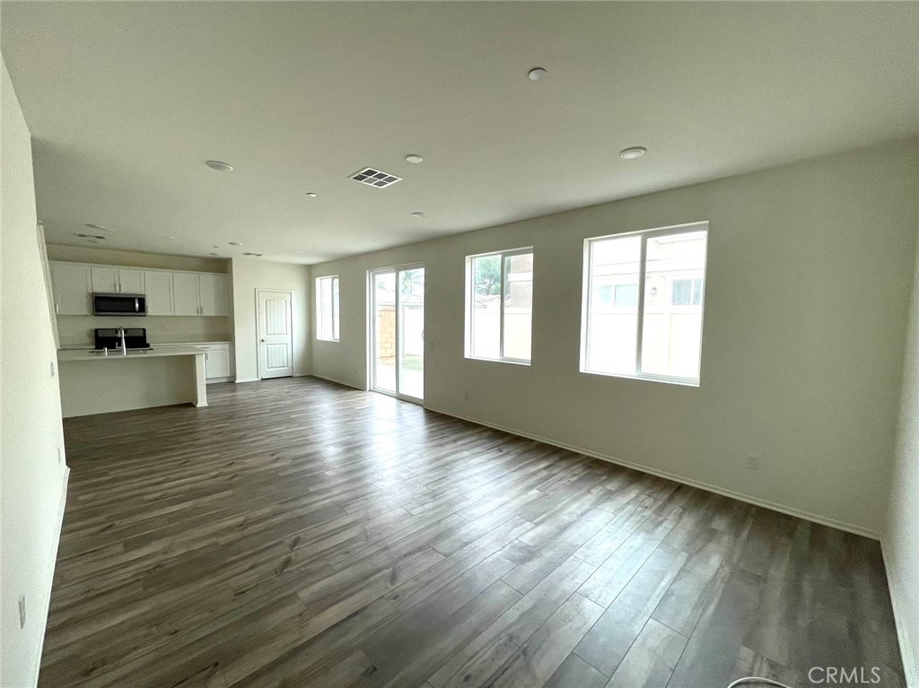 24906 Gossamer Ct