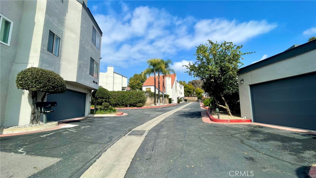 662 E Workman Street