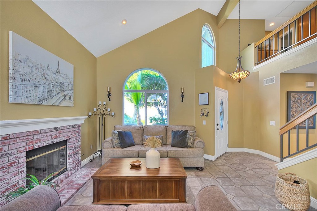 2549 Norte Vista Drive