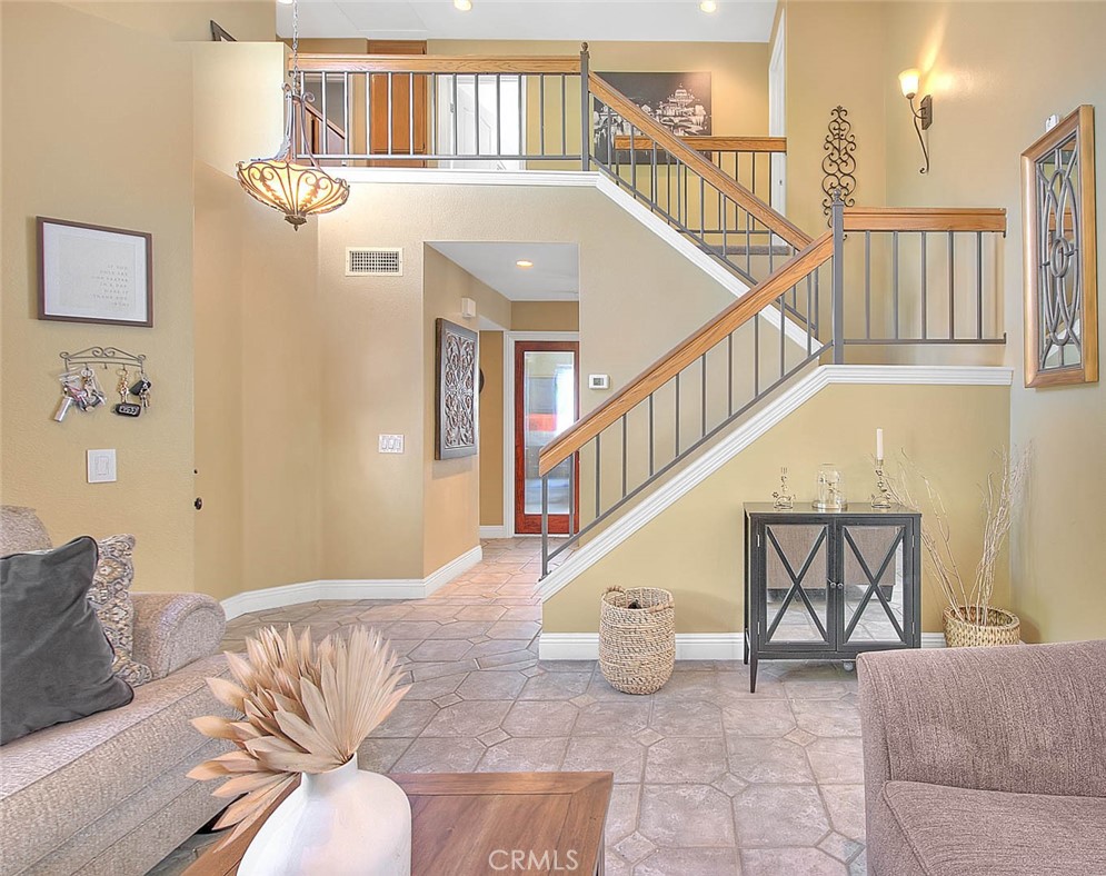 2549 Norte Vista Drive