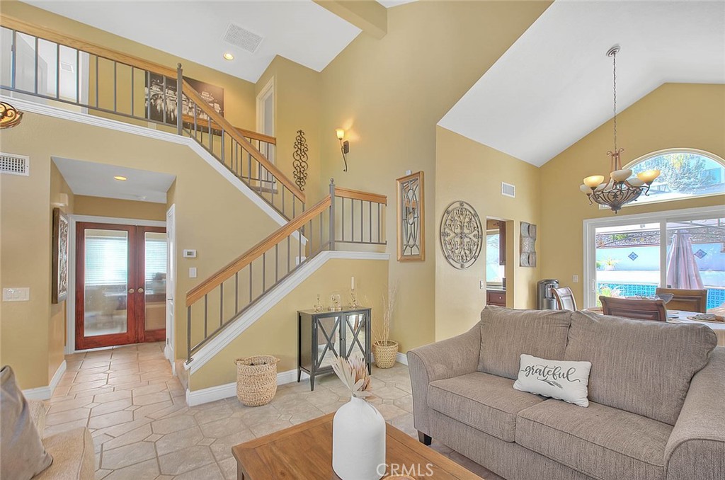 2549 Norte Vista Drive