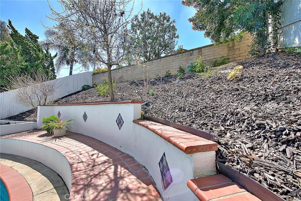 2549 Norte Vista Drive