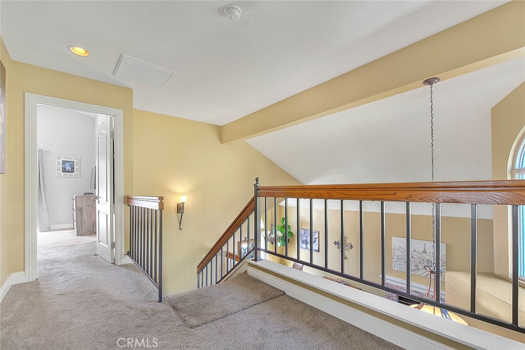 2549 Norte Vista Drive