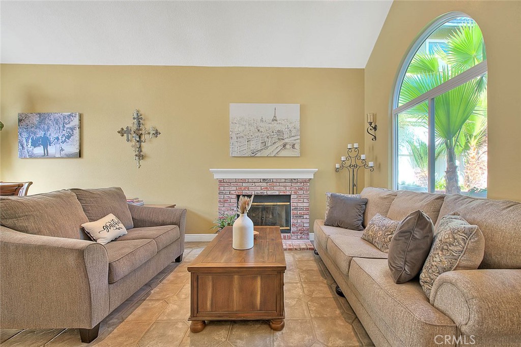 2549 Norte Vista Drive