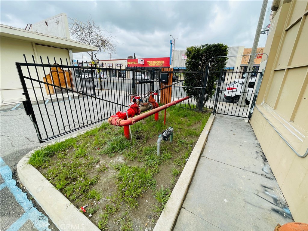431 W Highland Avenue