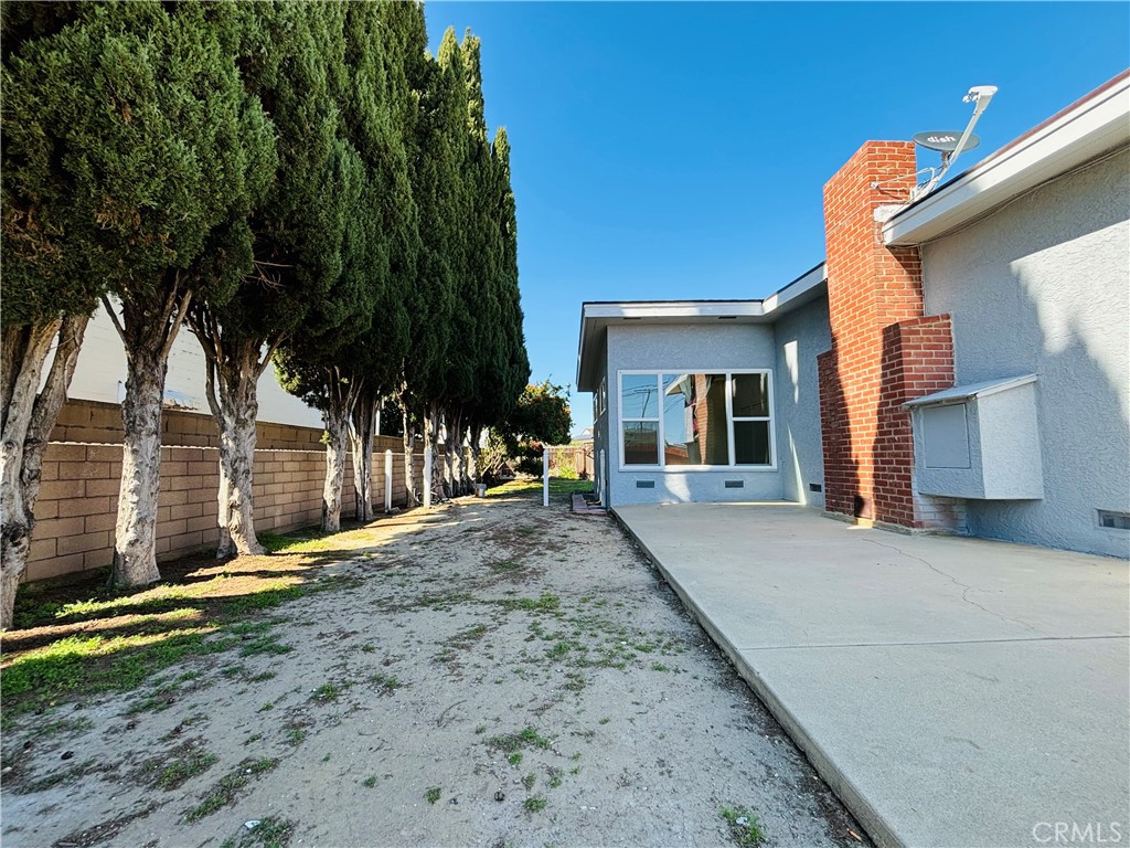 2065 W 159th Street
