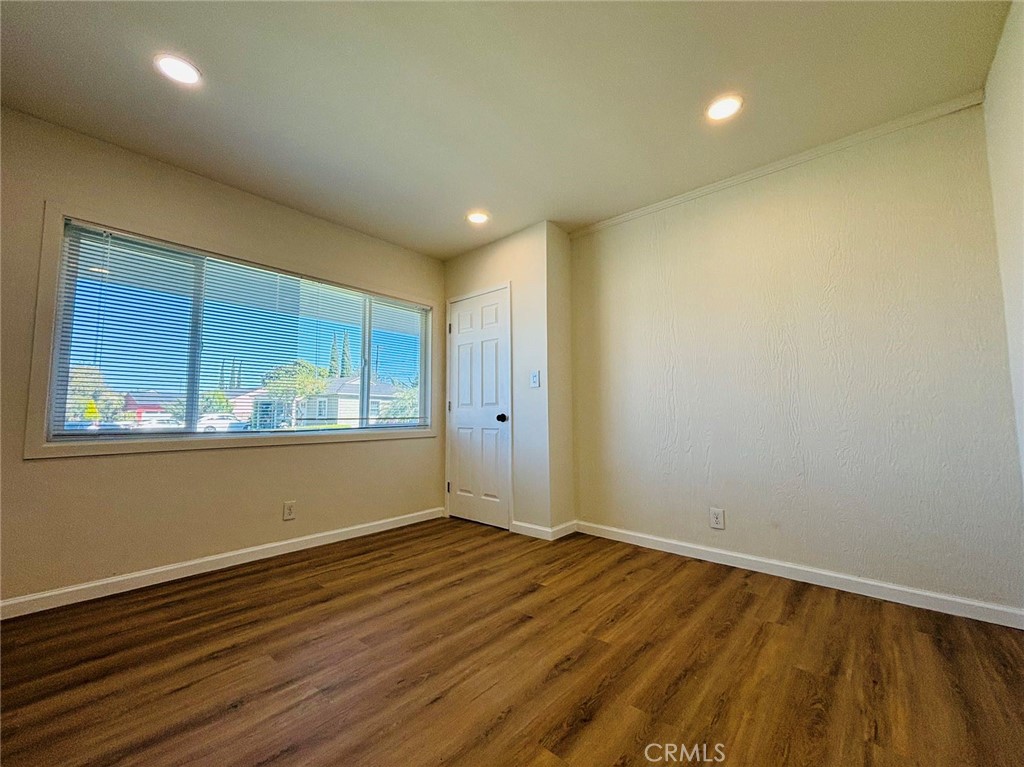 2065 W 159th Street