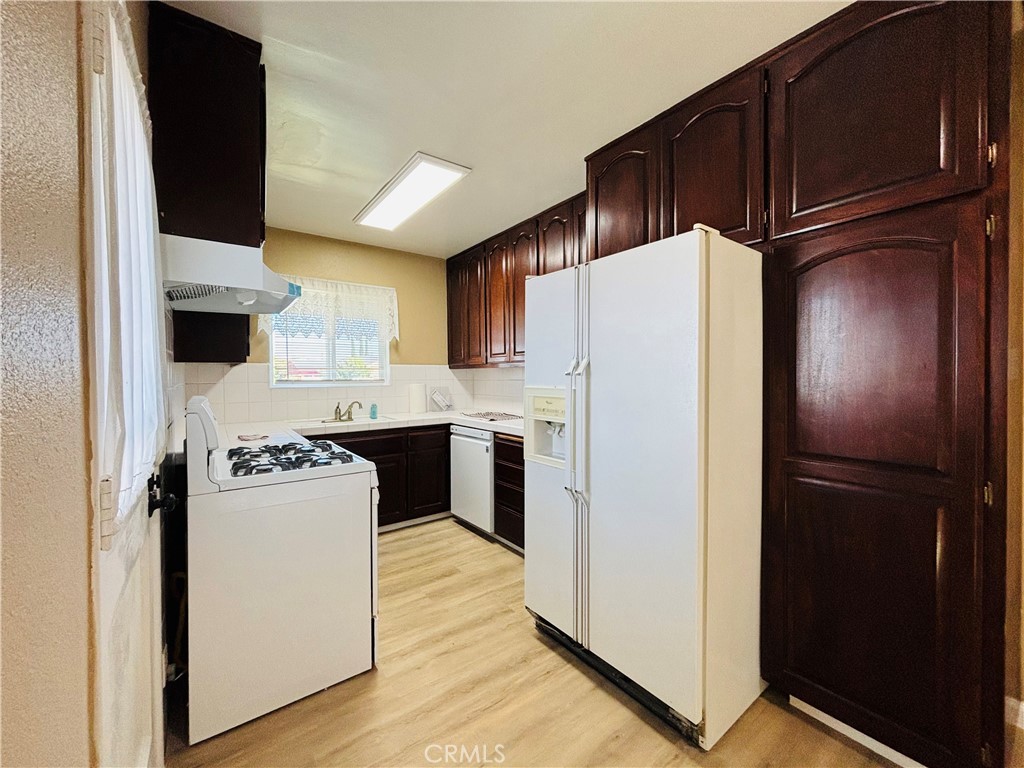 2065 W 159th Street