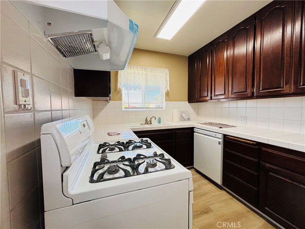 2065 W 159th Street