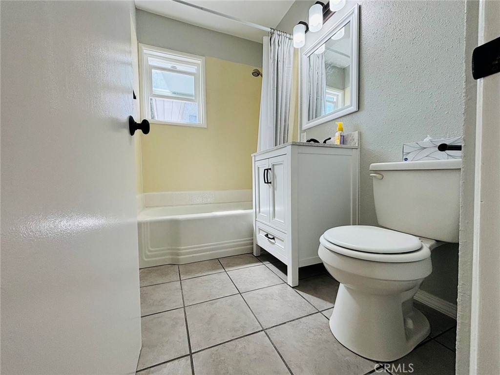 2065 W 159th Street