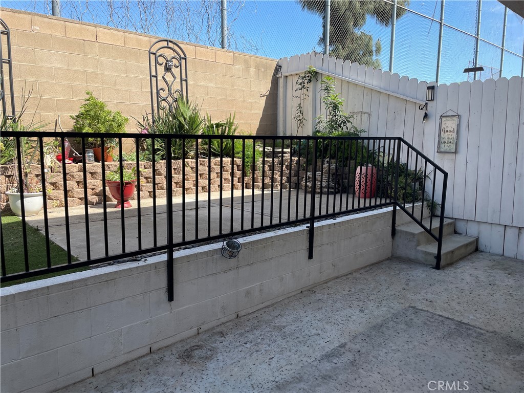 668 S San Antonio Drive