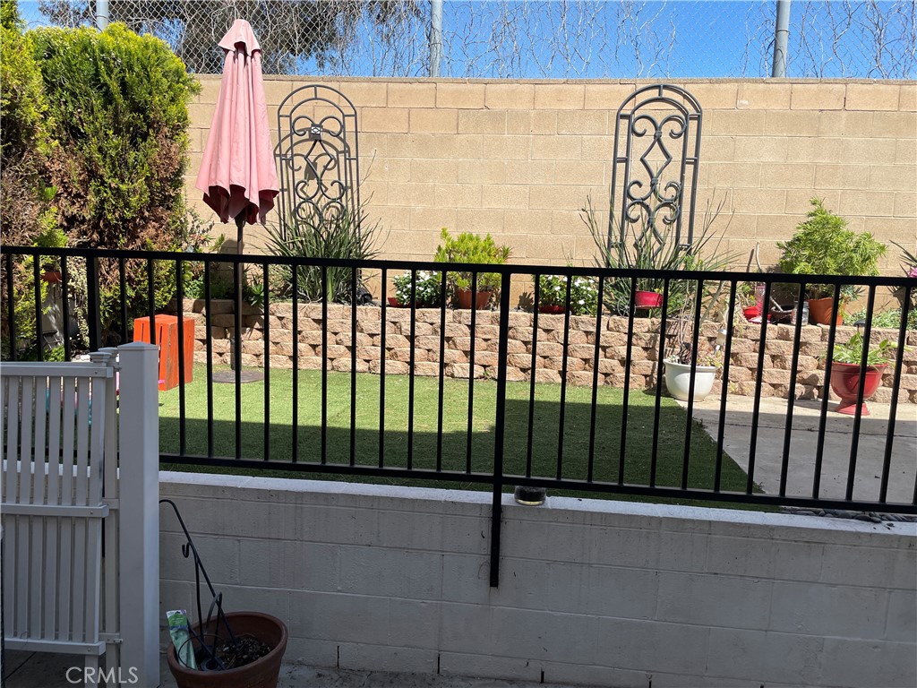 668 S San Antonio Drive