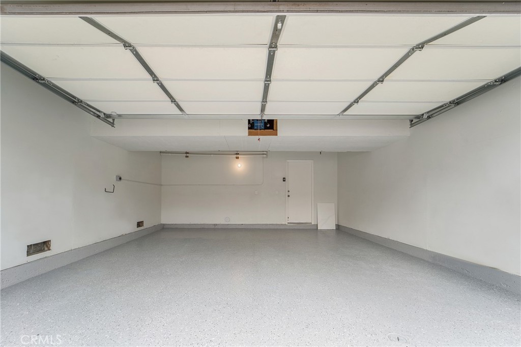 58 Magellan Aisle
