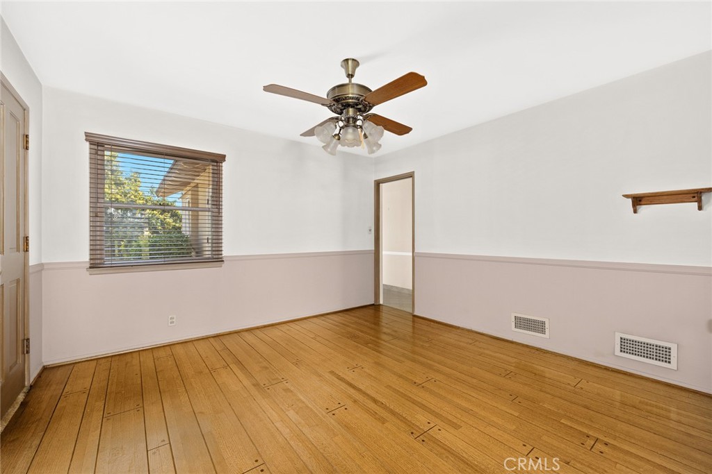 466 Oxford Drive