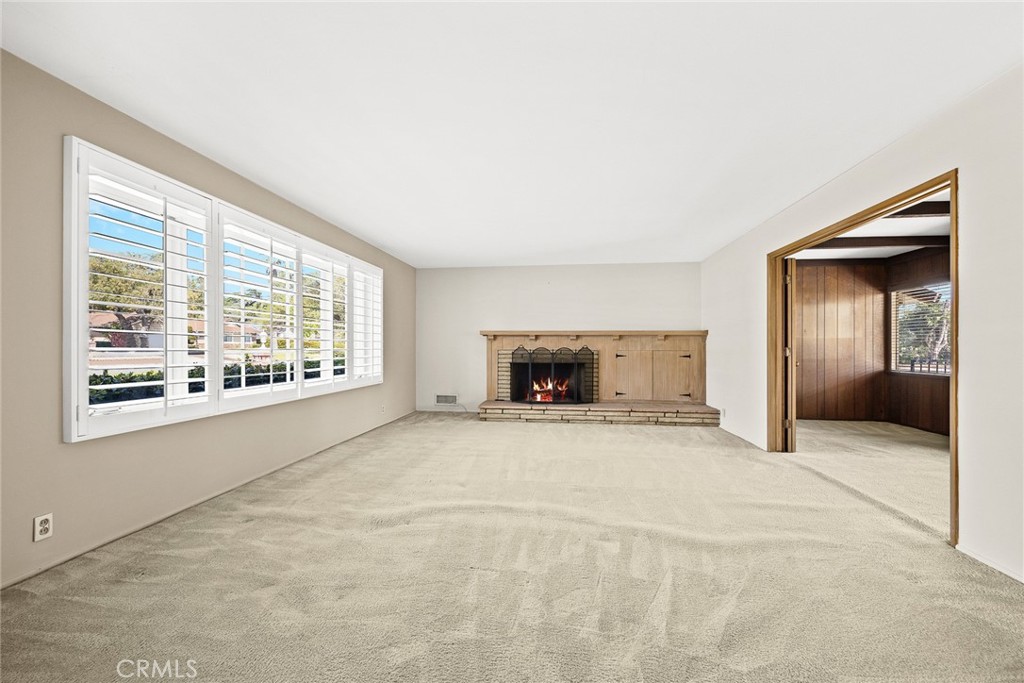 466 Oxford Drive