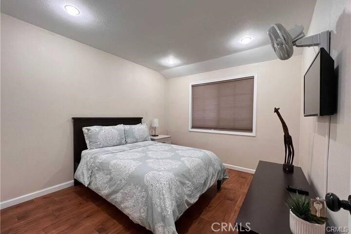 13042 Chestnut Avenue