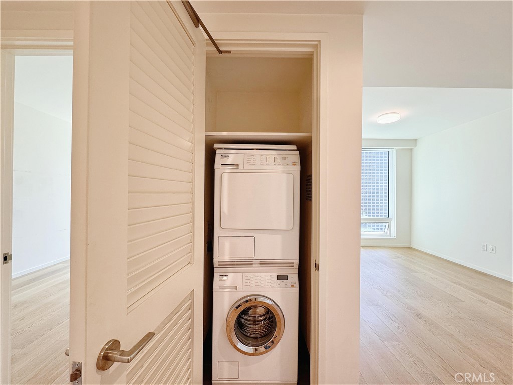 877 Francisco Street 2803