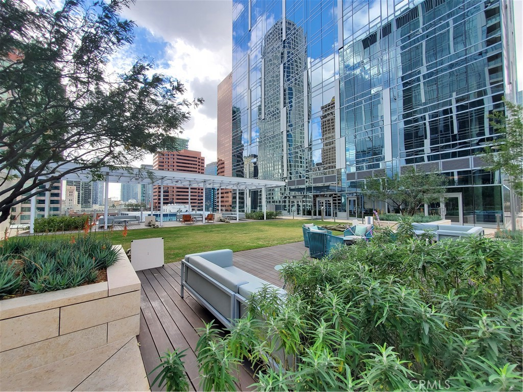 877 Francisco Street 2803