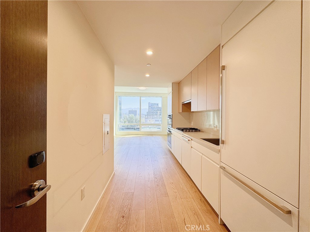 877 Francisco Street 2803