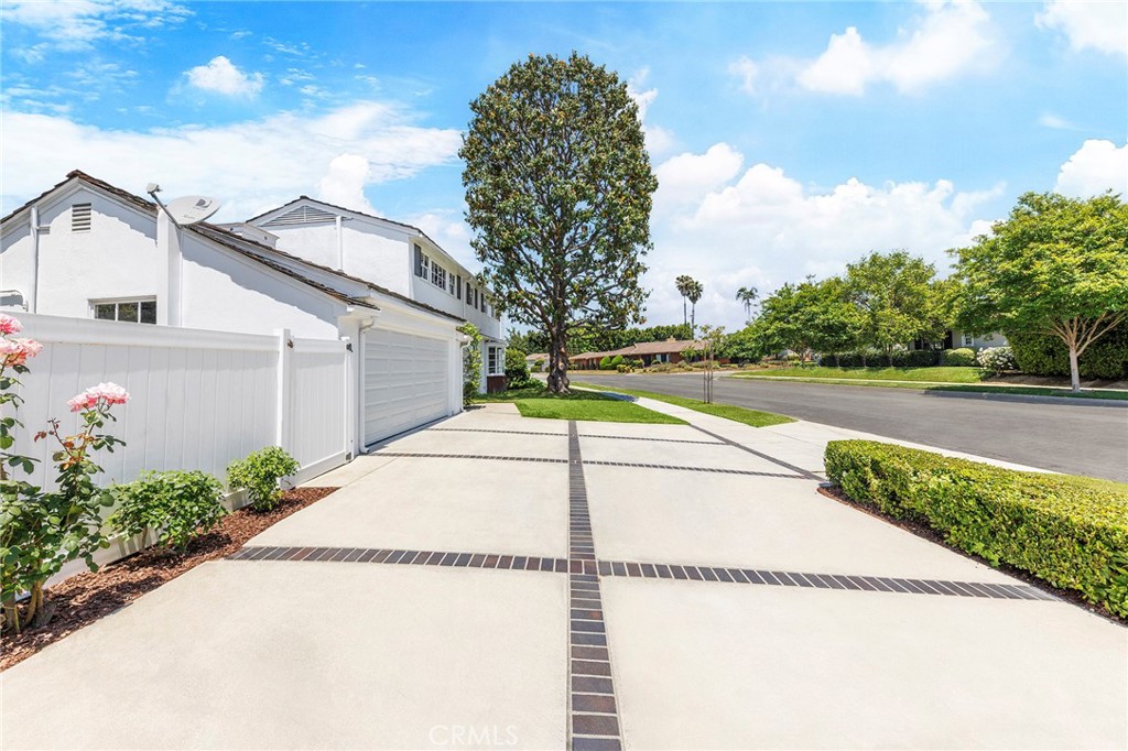 2850 Canterbury Road
