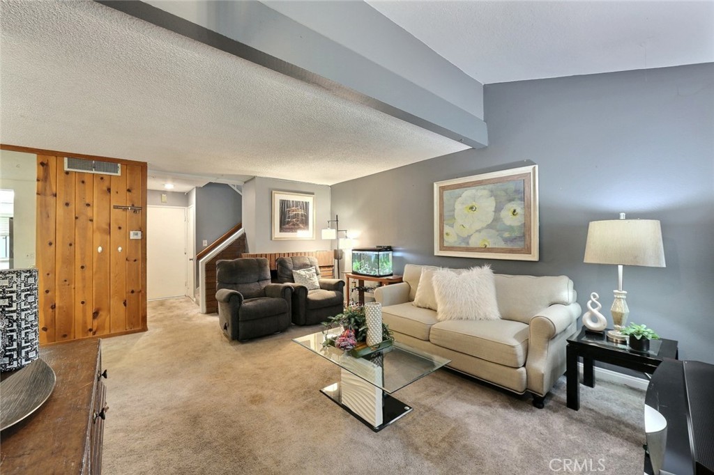 3533 Eucalyptus Street