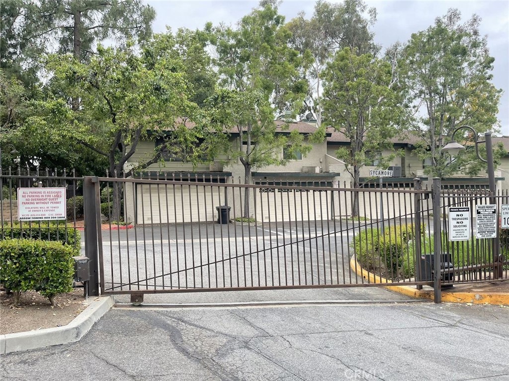 3533 Eucalyptus Street