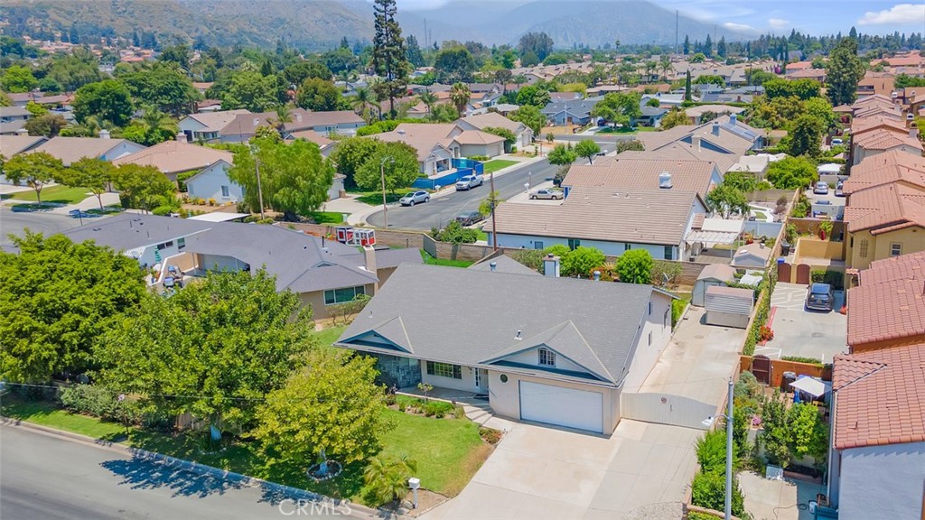 1014 Livermont Lane