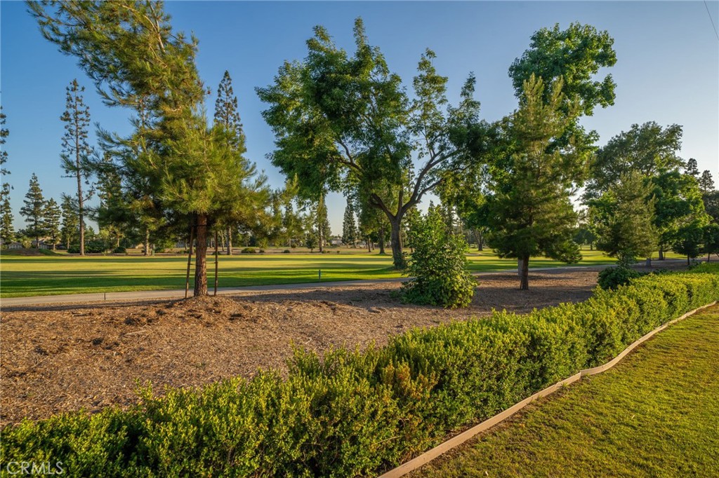 2220 Country Club Drive