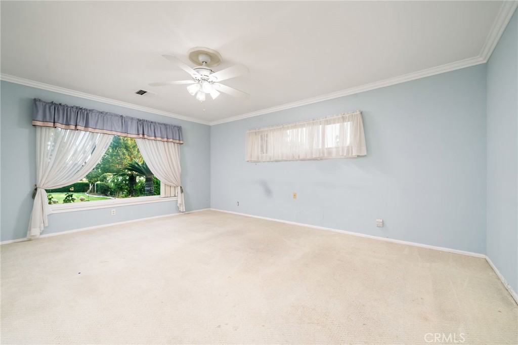 2220 Country Club Drive