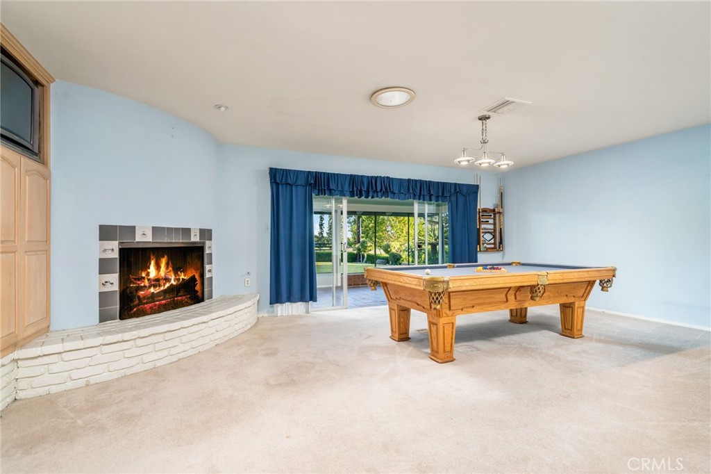 2220 Country Club Drive