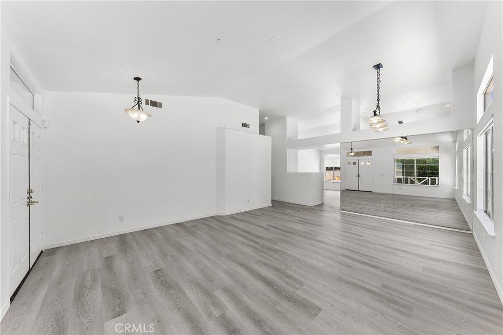 6330 Sonterra Court