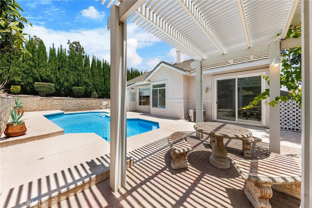 6330 Sonterra Court