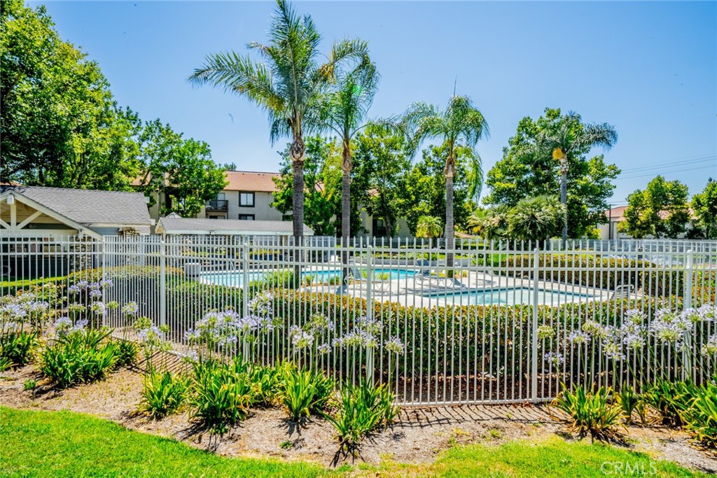 3405 Evergreen Drive