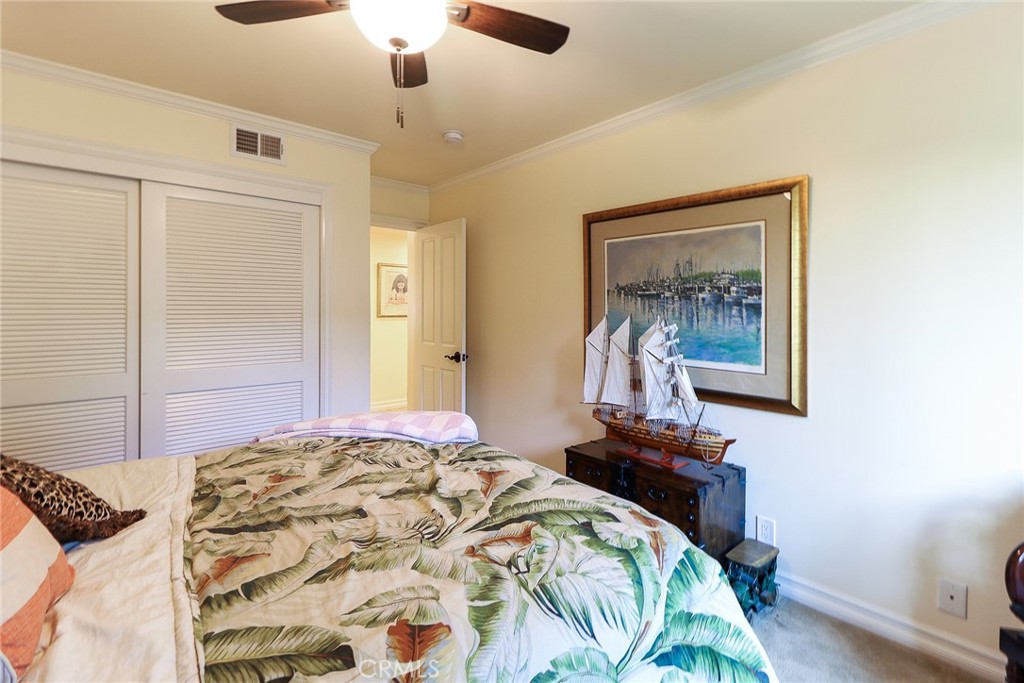 1424 N San Dimas Avenue