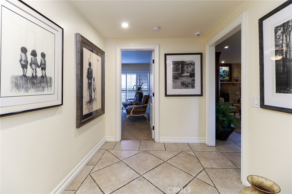 1424 N San Dimas Avenue