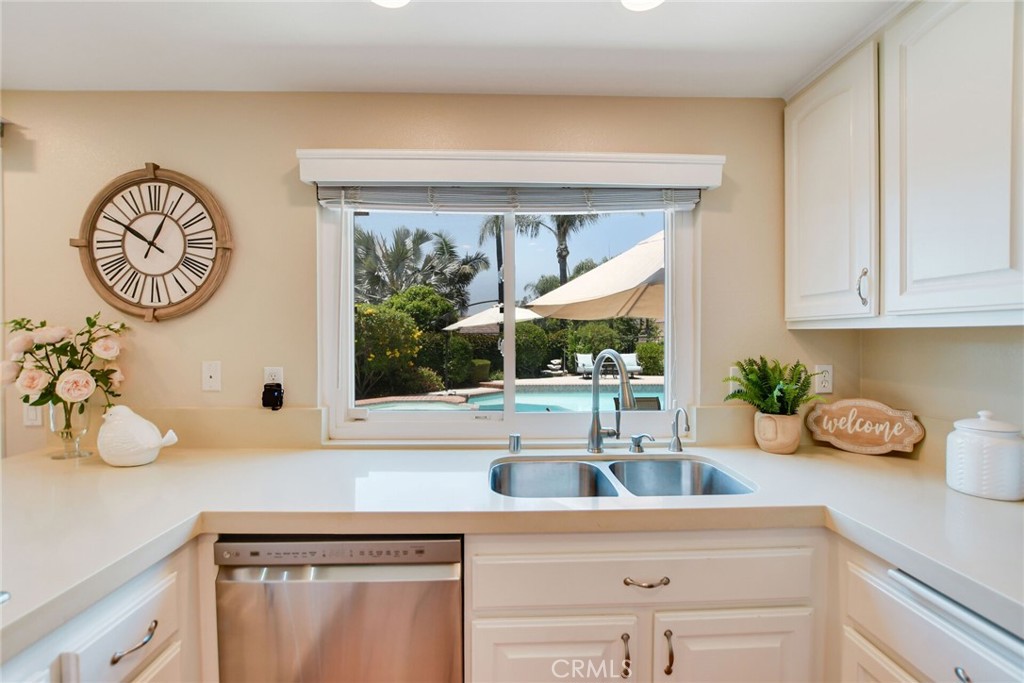 4765 Valle Verde Court