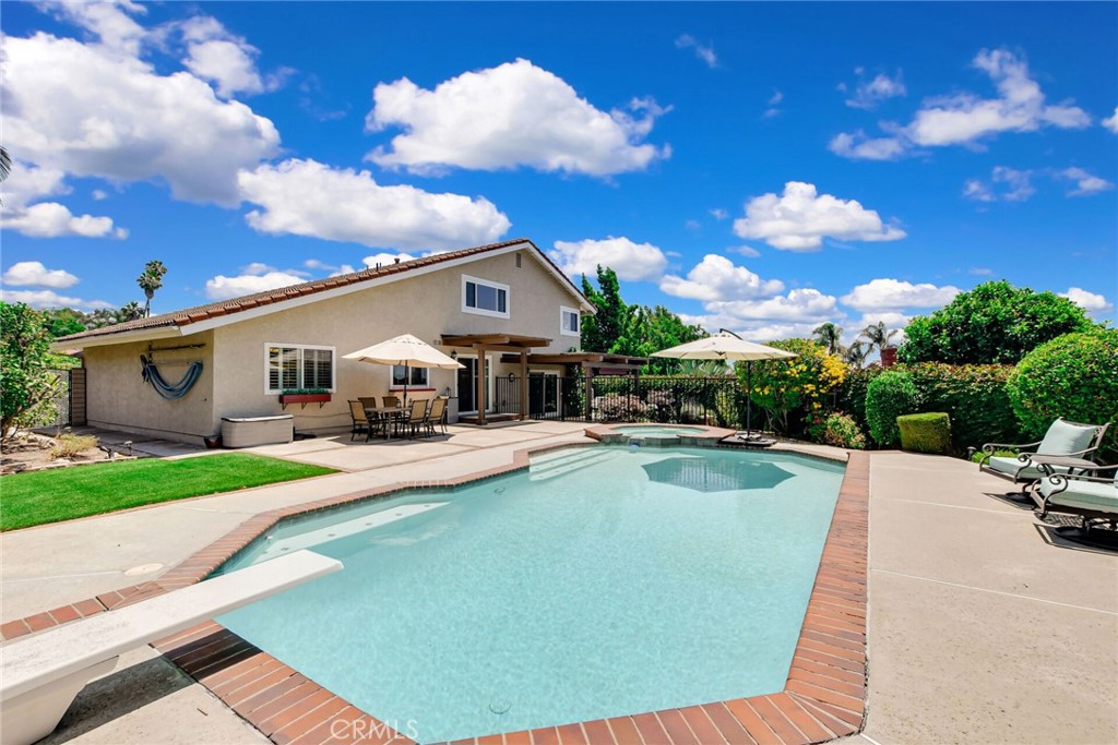 4765 Valle Verde Court