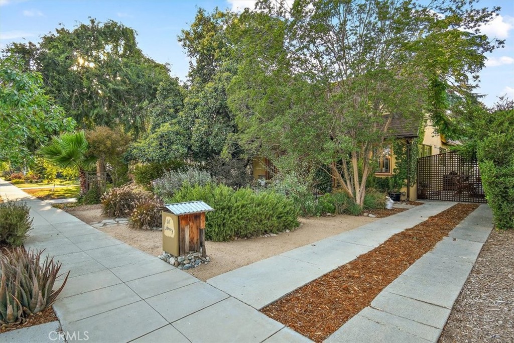 433 Harrison Avenue