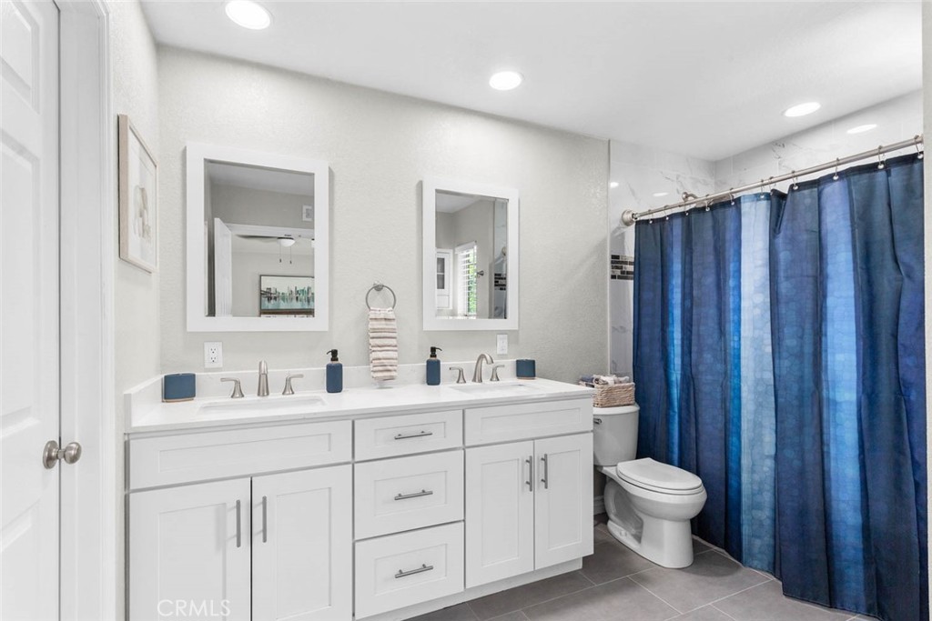 8469 Autumnhill Place