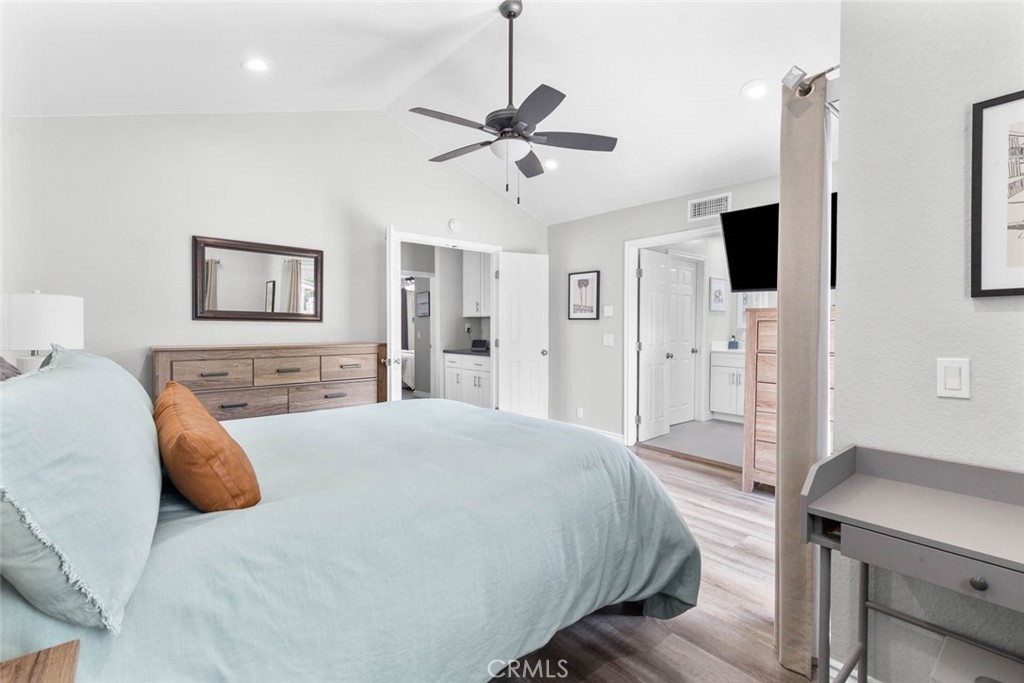 8469 Autumnhill Place