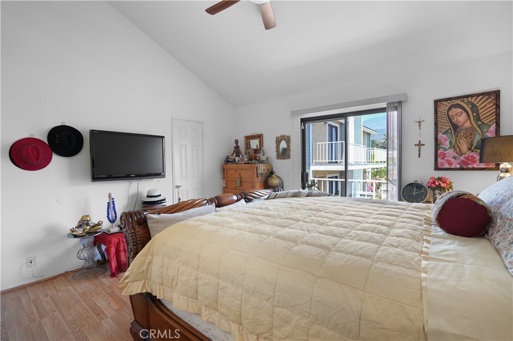 1814 Huntington Drive 4