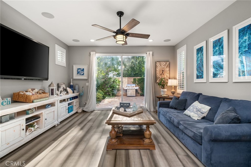 4042 S Cloverdale Way