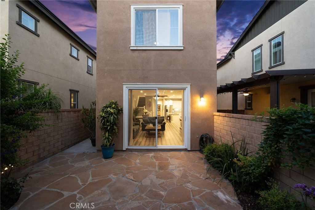 4042 S Cloverdale Way