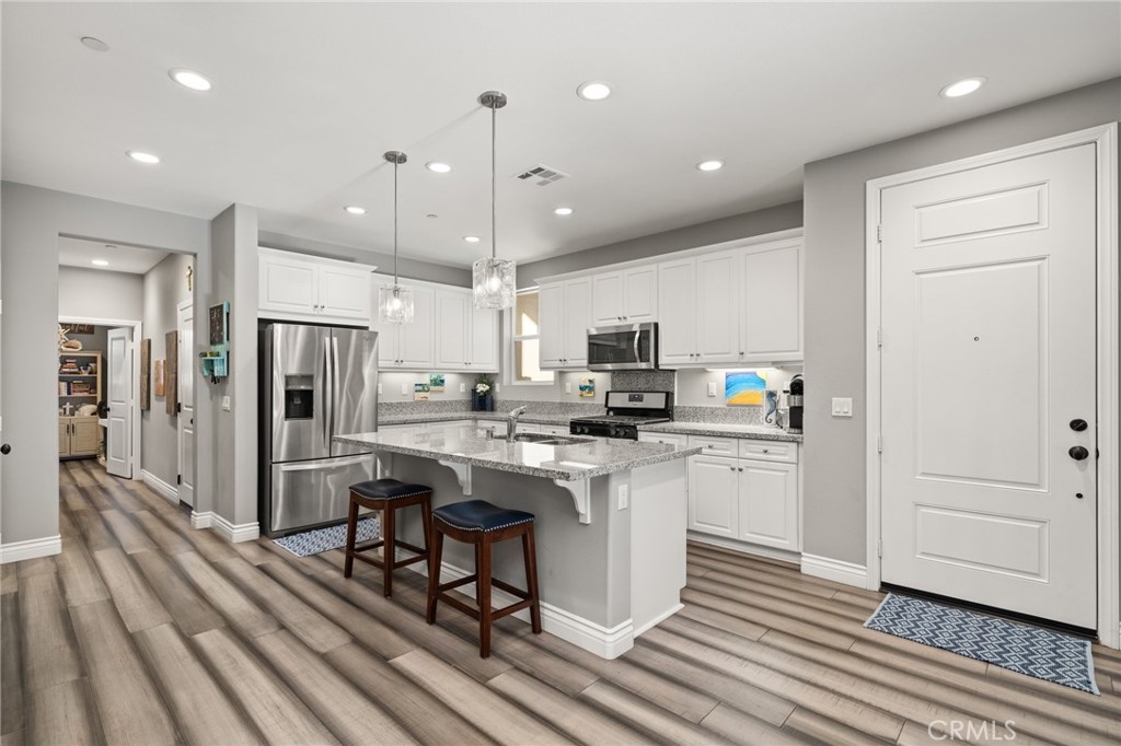 4042 S Cloverdale Way